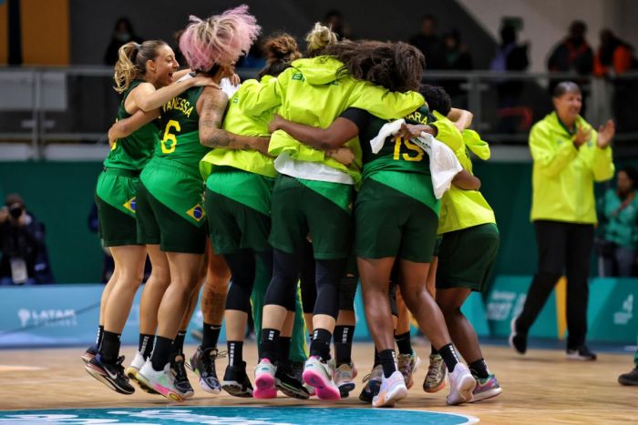 Basquete feminino é superado pela Austrália na estreia no Pré